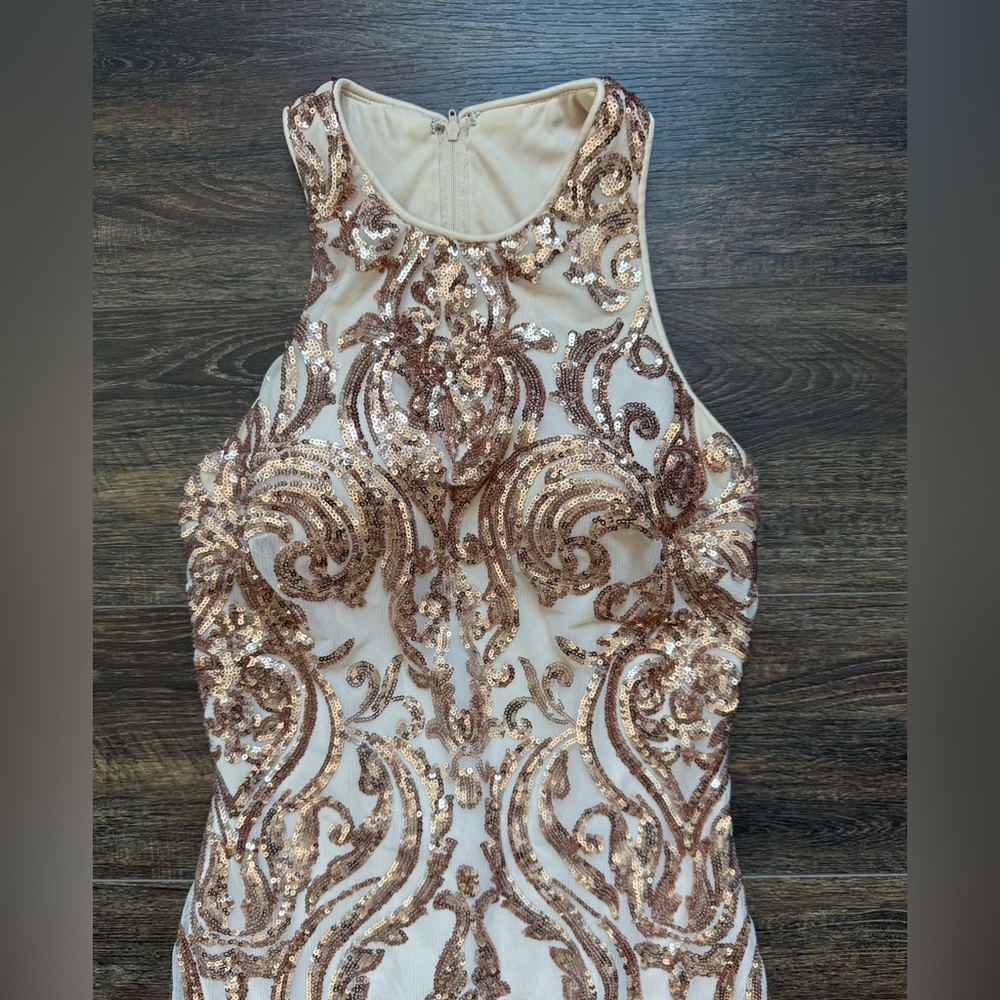 BLACK by BLUSH Short Prom Dress Gold Sequins 8 - Picture 7 of 11